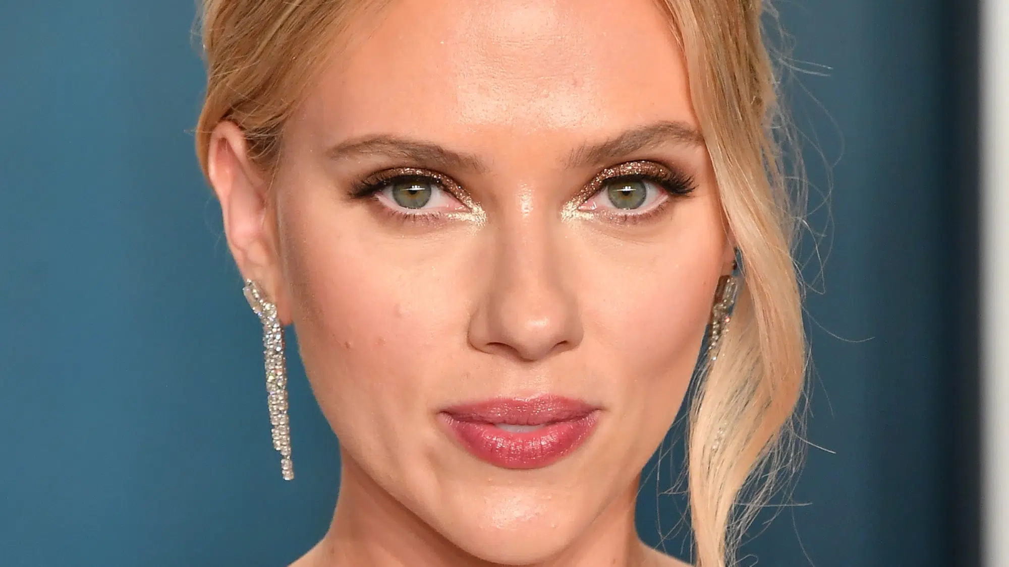 Downturned + Close-Set Eyes