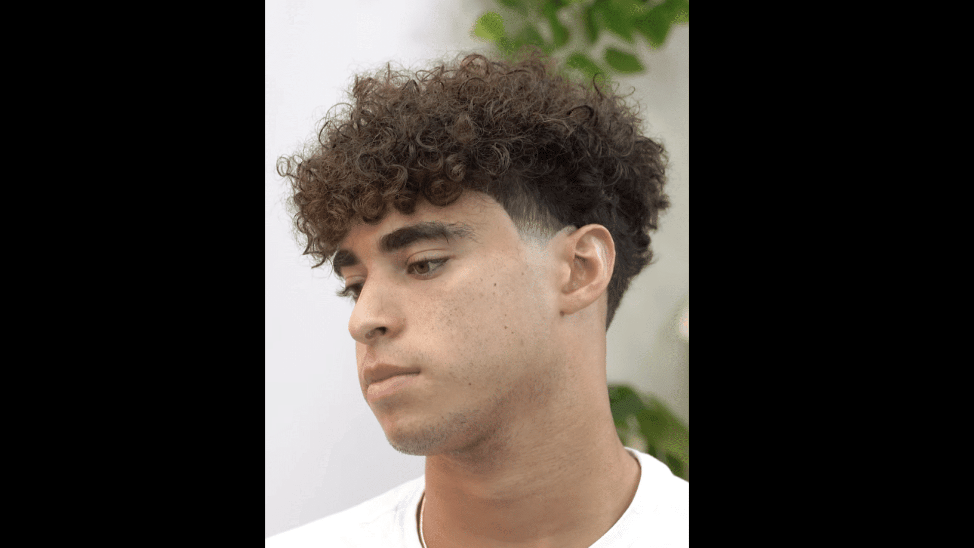 Voluminous Curly Blowout