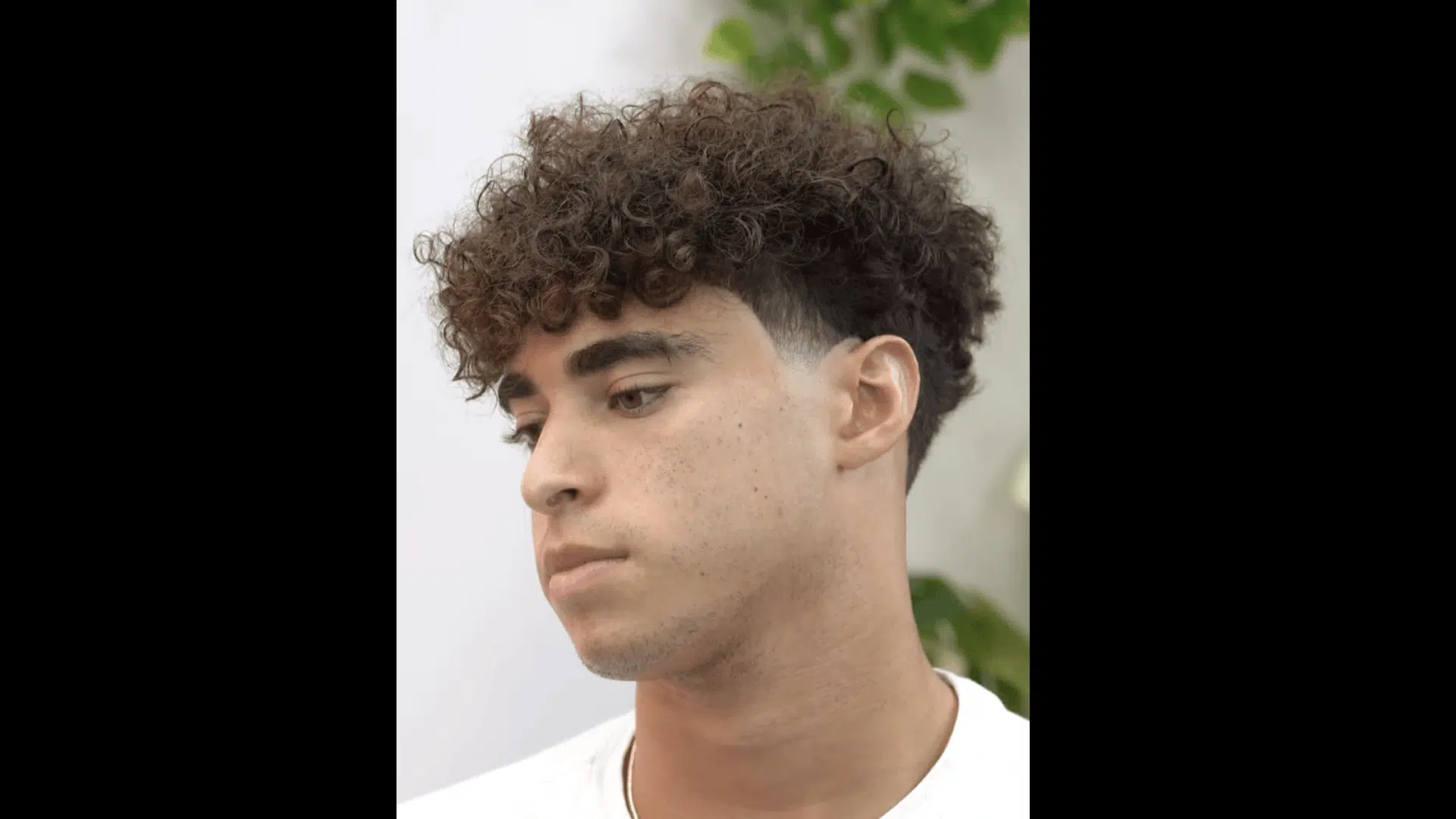 Voluminous Curly Blowout