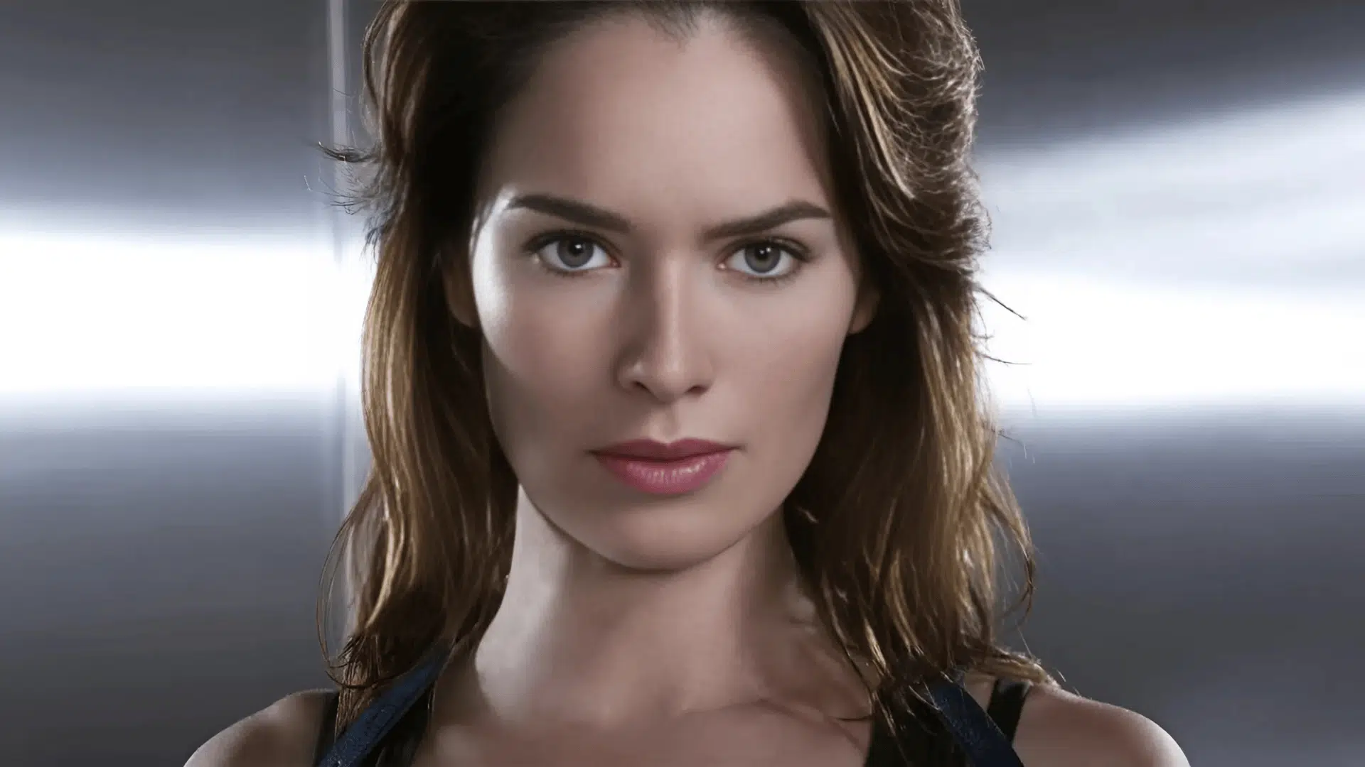 Why-Lena-Headey-Green-Eyes-Stand-Out-On-and-Off-Screen