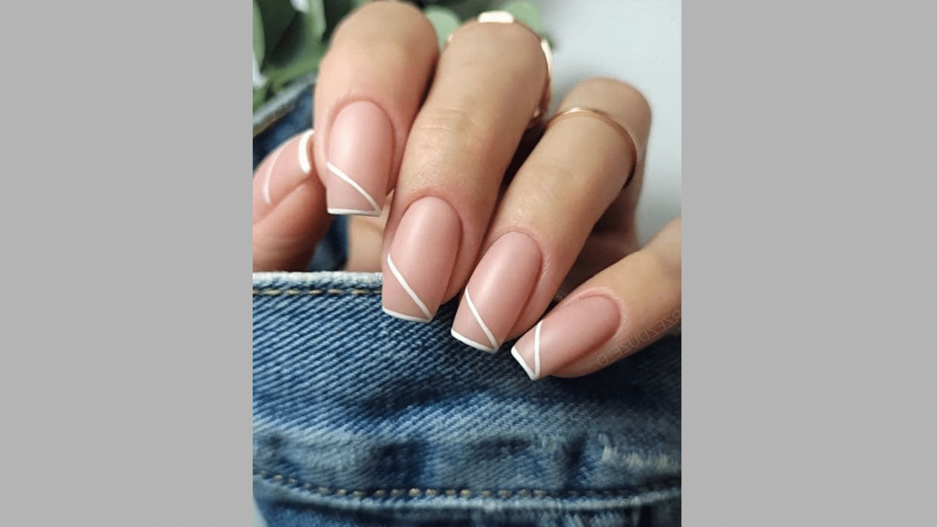 Minimal White Stripes on Nude