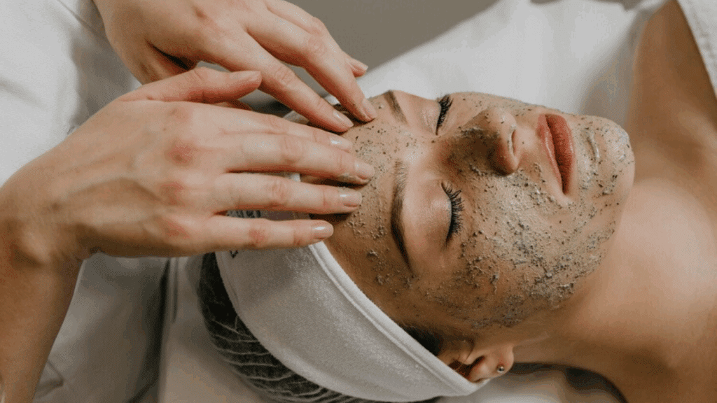 What Is a Beauty Therapist featured image