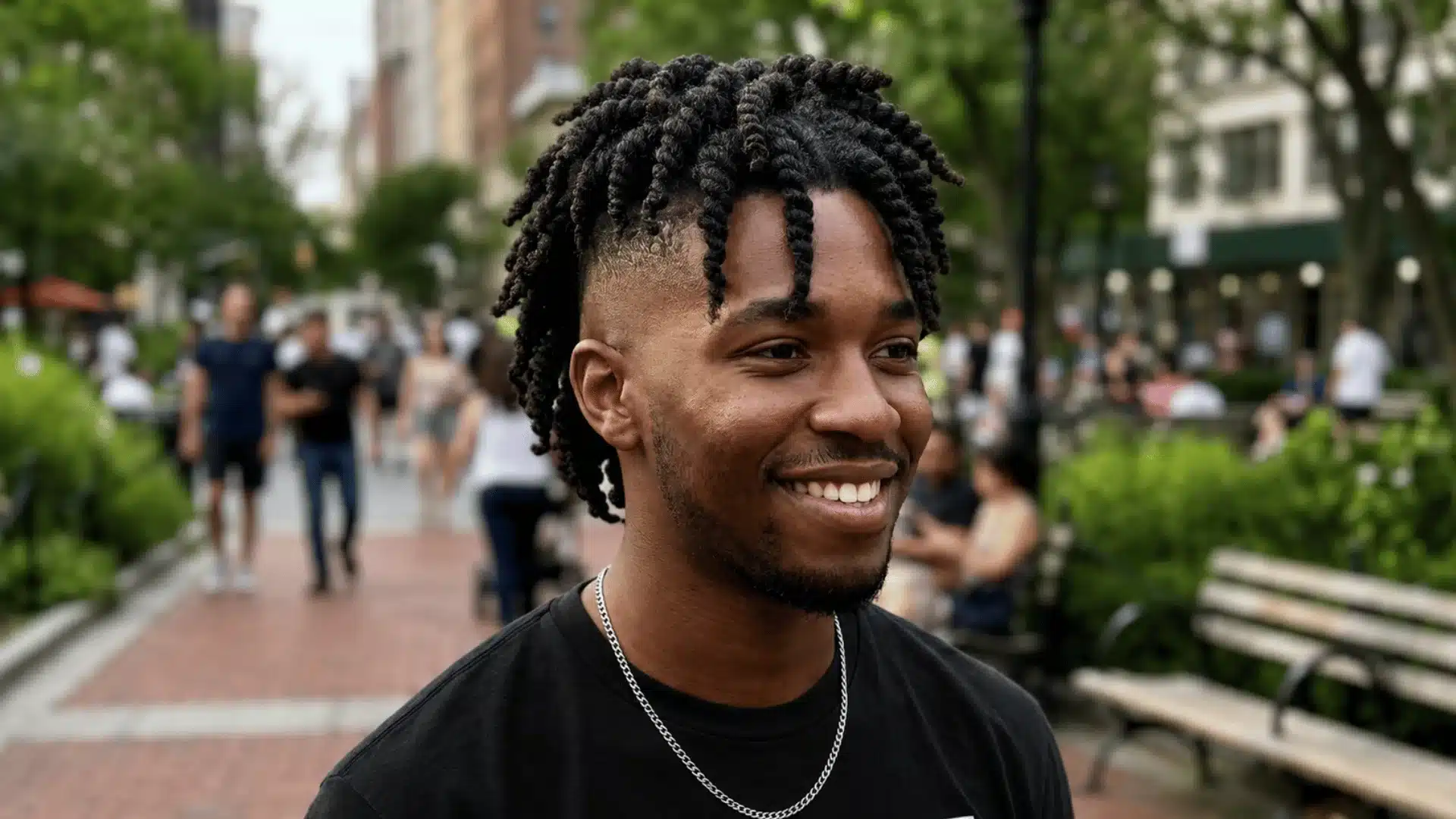Defined twist out mohawk with natural texture