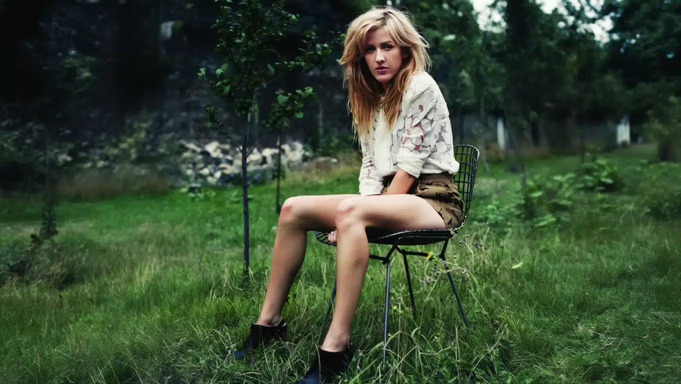 Ellie Goulding with light blonde hair in soft neutral outfit outdoors, reflecting light summer palette with cool undertones and gentle contrast